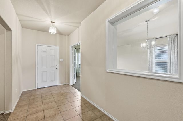 832 Clear Creek Drive, Desoto, TX 75115