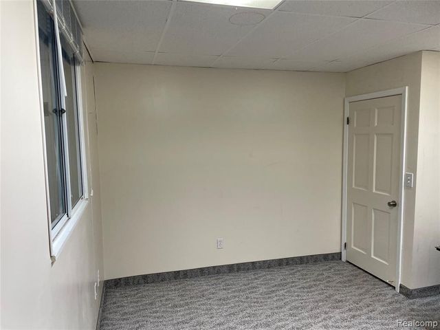 25140 Lahser Road, Southfield, MI 48033