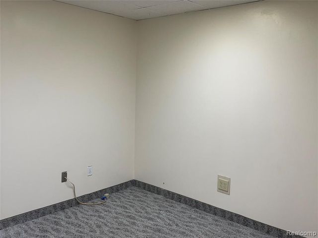 25140 Lahser Road, Southfield, MI 48033
