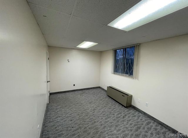 25140 Lahser Road, Southfield, MI 48033