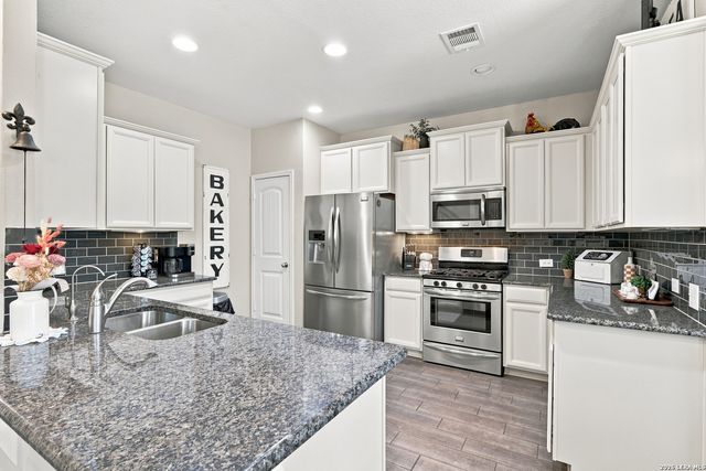 259 Lillianite, New Braunfels, TX 78130