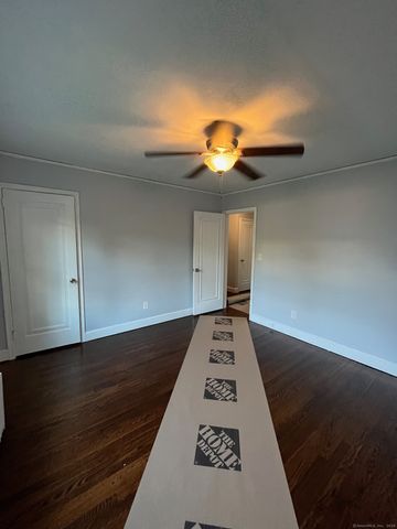 95 Middle Turnpike West APT B4, Manchester, CT 06040