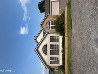 8911 Oak Branch Lane, Olive Branch, MS 38654