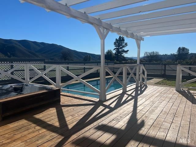 2342 River View Rd, Clearlake Oaks, CA 95423