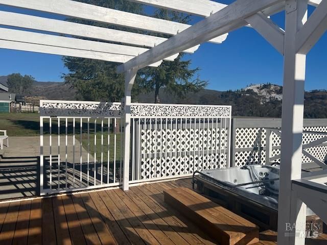 2342 River View Rd, Clearlake Oaks, CA 95423