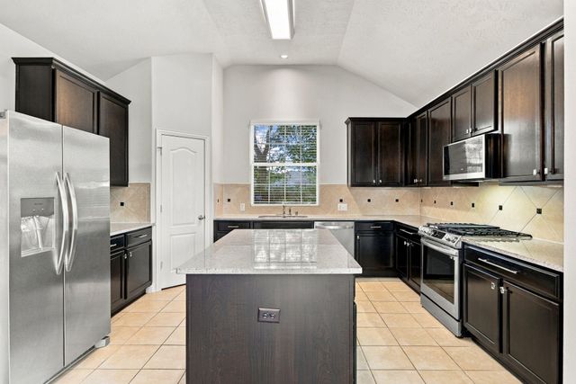 16106 Mark Crest Drive, Hockley, TX 77447