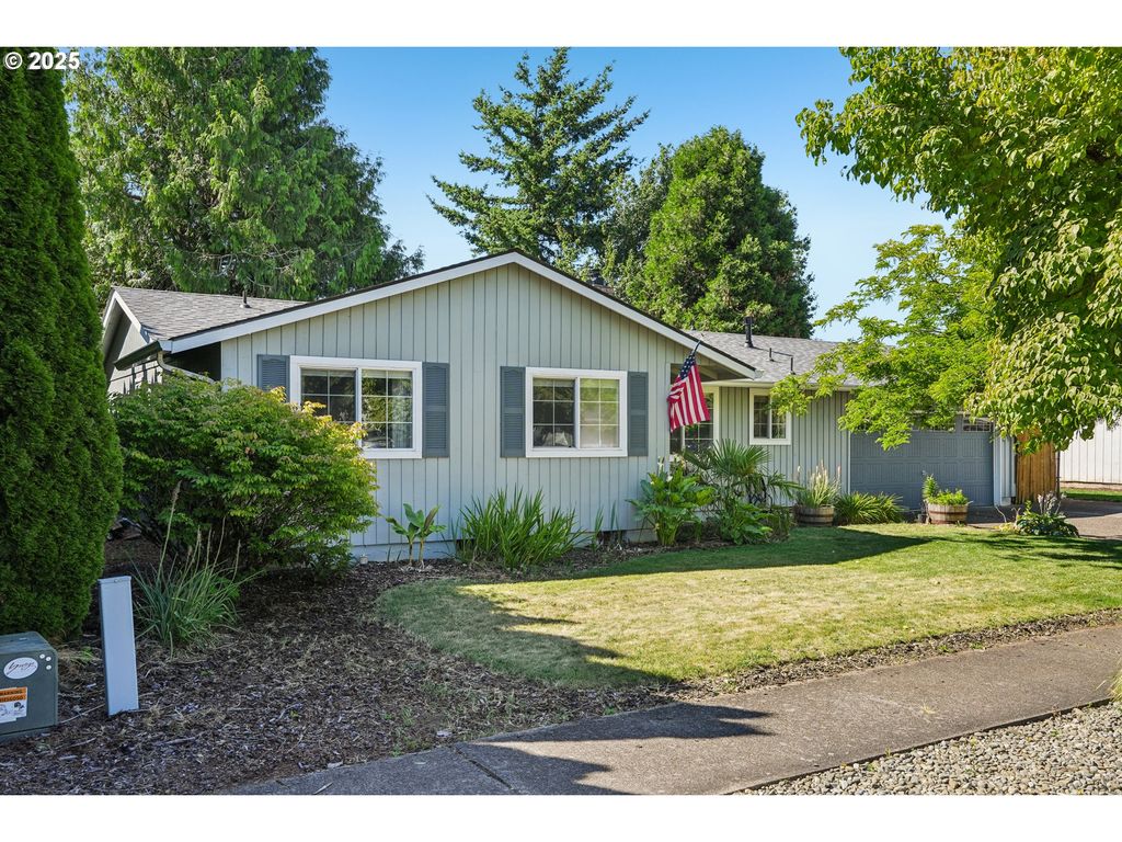 2922 Ne 27TH Dr, Gresham, OR 97030