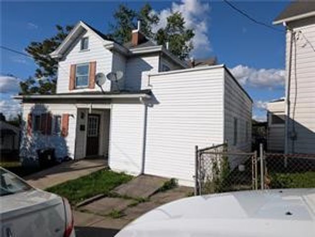 585 Fayette, City Of Washington, PA 15301