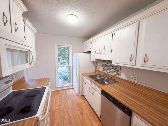 6420 English Oaks Drive, Raleigh, NC 27615