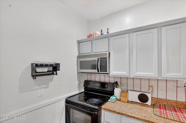 1435 Margie Street, Waveland, MS 39576