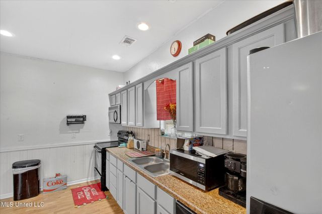 1435 Margie Street, Waveland, MS 39576