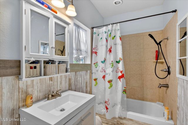 1435 Margie Street, Waveland, MS 39576