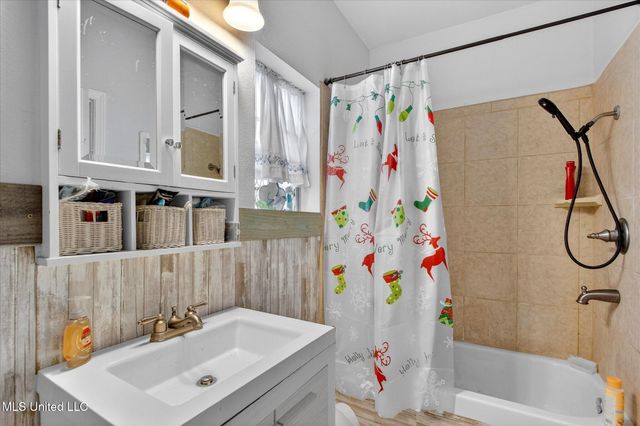 1435 Margie Street, Waveland, MS 39576