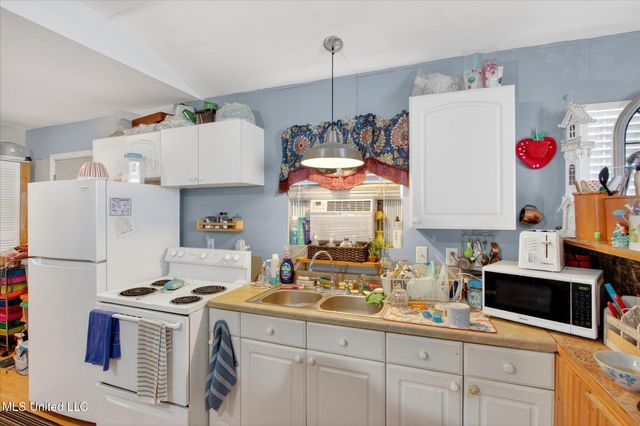 1435 Margie Street, Waveland, MS 39576