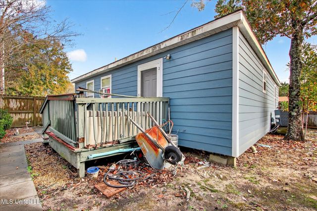 1435 Margie Street, Waveland, MS 39576