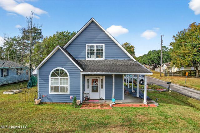 1435 Margie Street, Waveland, MS 39576