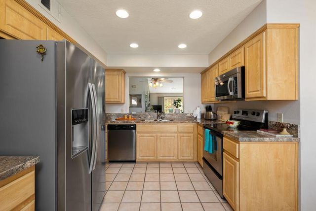 457 Desert Falls Drive N, Palm Desert, CA 92211