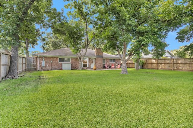 12415 Rincon Drive, Houston, TX 77077