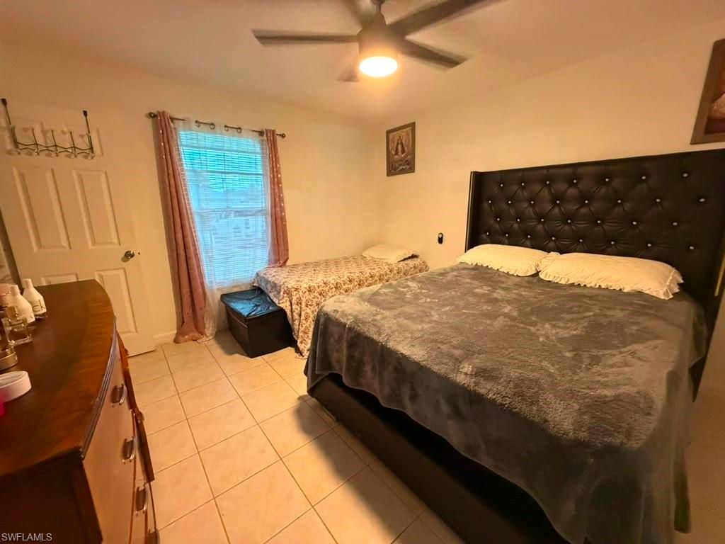 Image 14 of property listing at 40 NE 10th AVE, Cape Coral, FL 33909