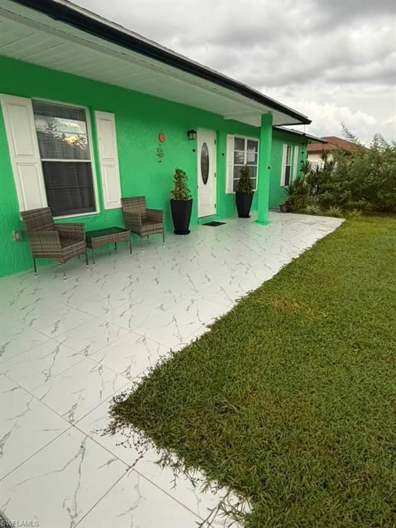Image 2 of property listing at 40 NE 10th AVE, Cape Coral, FL 33909