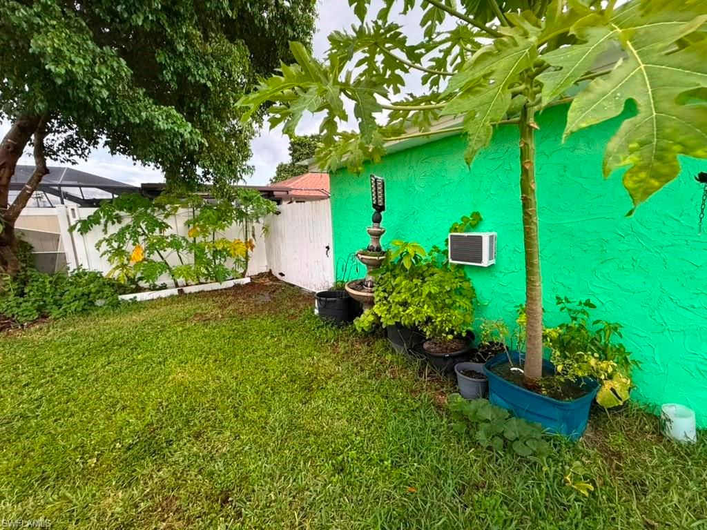 Image 29 of property listing at 40 NE 10th AVE, Cape Coral, FL 33909