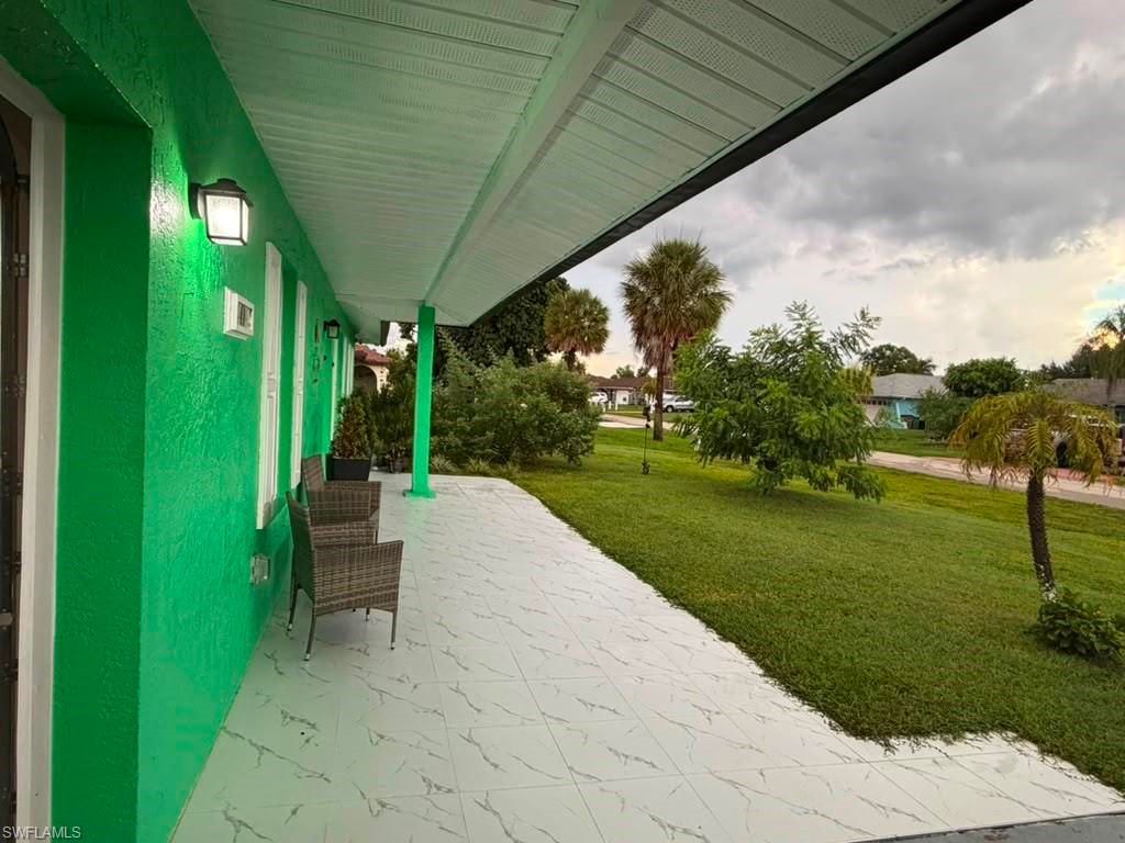 Image 3 of property listing at 40 NE 10th AVE, Cape Coral, FL 33909