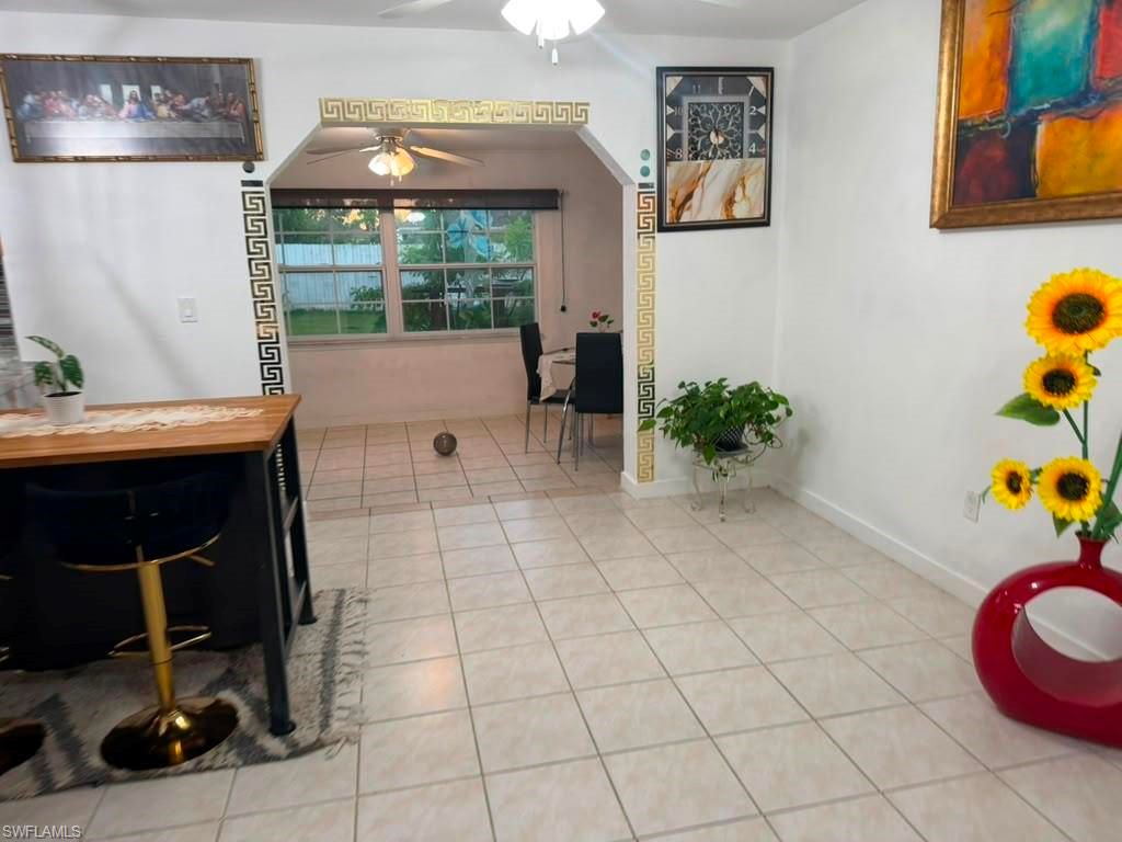 Image 6 of property listing at 40 NE 10th AVE, Cape Coral, FL 33909
