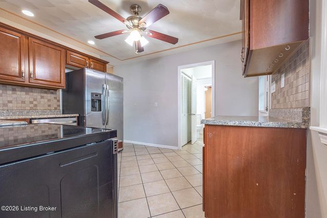 3912 Sparta Dr, Louisville, KY 40219