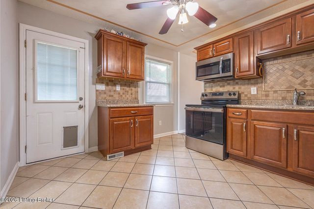 3912 Sparta Dr, Louisville, KY 40219