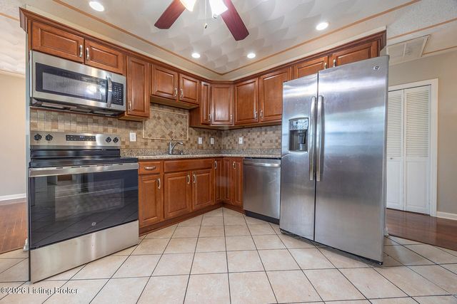 3912 Sparta Dr, Louisville, KY 40219