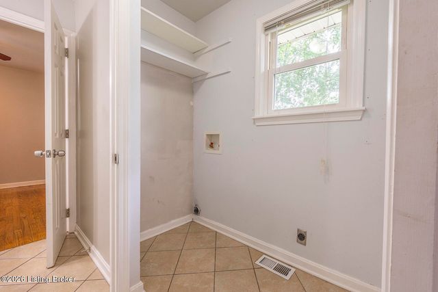 3912 Sparta Dr, Louisville, KY 40219