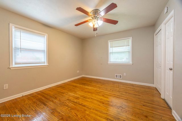 3912 Sparta Dr, Louisville, KY 40219