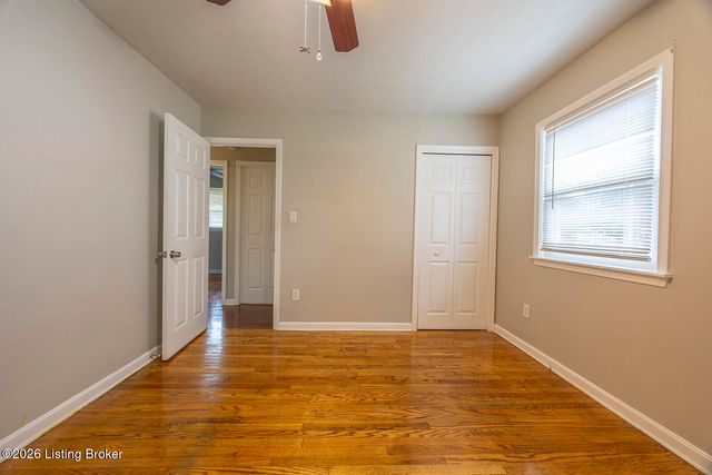 3912 Sparta Dr, Louisville, KY 40219