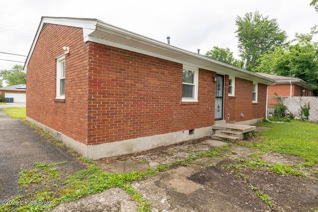 3912 Sparta Dr, Louisville, KY 40219