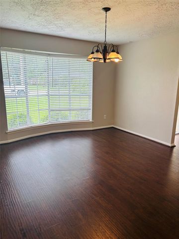 25302 Thistlewaite Lane, Spring, TX 77373