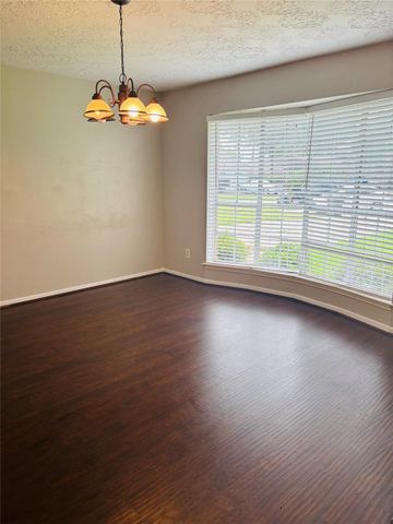 25302 Thistlewaite Lane, Spring, TX 77373