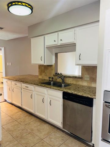 25302 Thistlewaite Lane, Spring, TX 77373