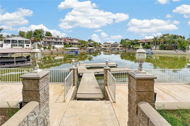30579 Seahorse Circle, Canyon Lake, CA 92587
