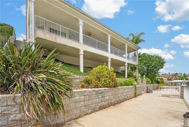 30579 Seahorse Circle, Canyon Lake, CA 92587