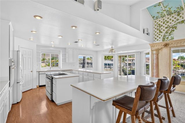30579 Seahorse Circle, Canyon Lake, CA 92587
