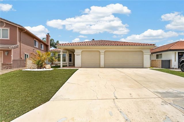 30579 Seahorse Circle, Canyon Lake, CA 92587