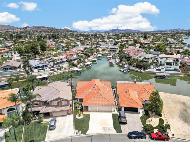 30579 Seahorse Circle, Canyon Lake, CA 92587
