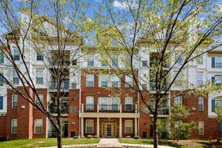 11506 SPERRIN CIR #405, Fairfax, VA 22030