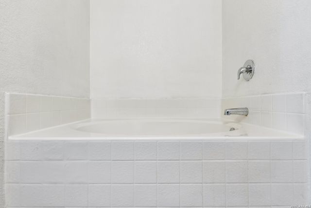 3931 SOUTHERN BLF, San Antonio, TX 78222