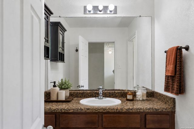3931 SOUTHERN BLF, San Antonio, TX 78222