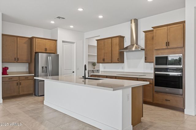 346 W Flax Drive, San Tan Valley, AZ 85140