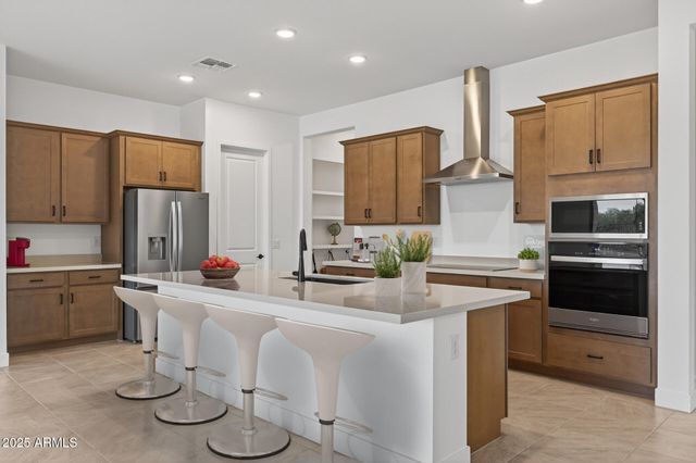 346 W Flax Drive, San Tan Valley, AZ 85140