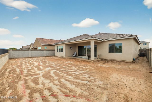 346 W Flax Drive, San Tan Valley, AZ 85140
