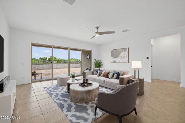 346 W Flax Drive, San Tan Valley, AZ 85140