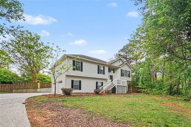 4615 Wheeler Creek Drive, Hoschton, GA 30548